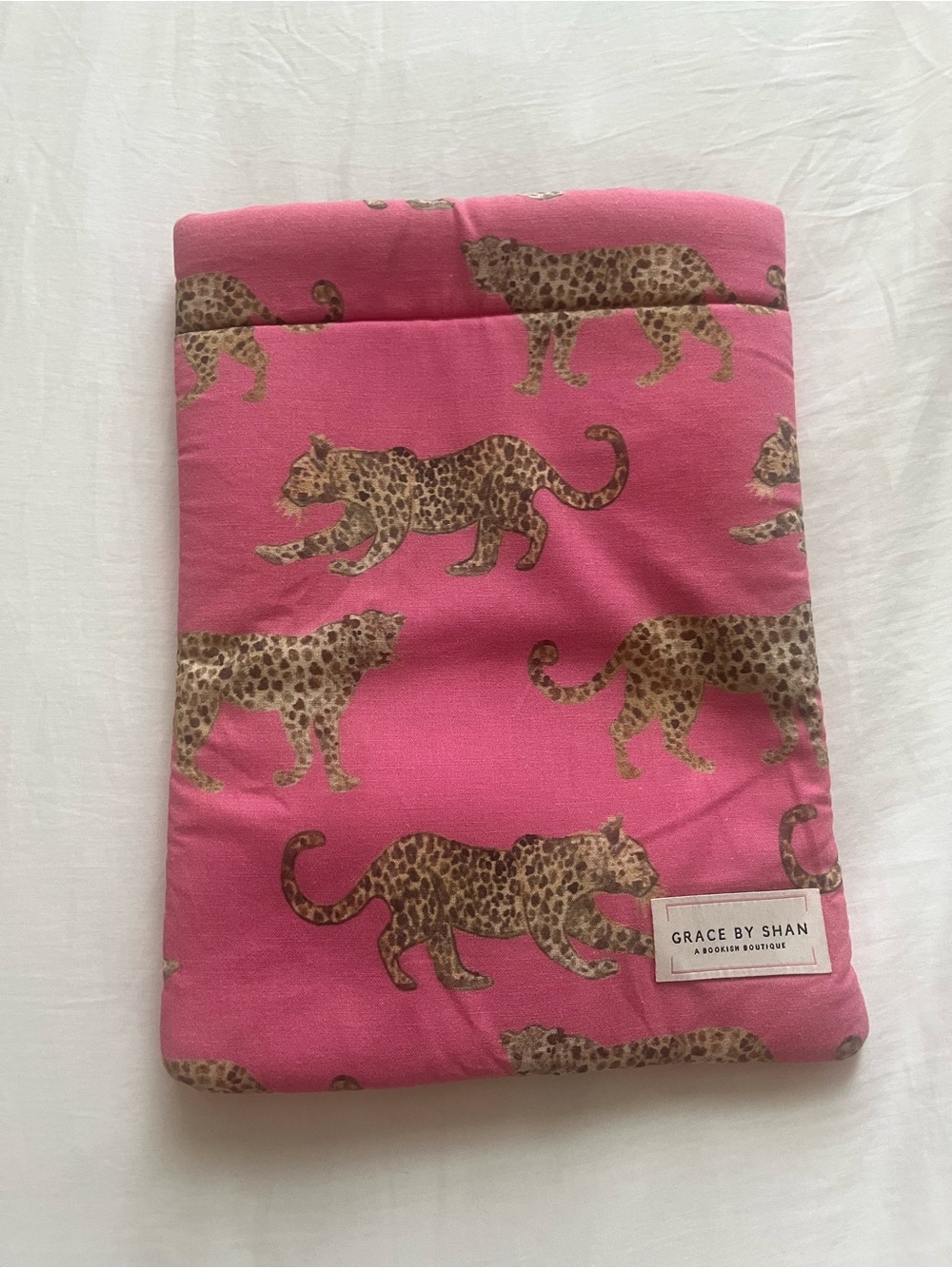 Grace By Shan Book Sleeve - Leopard Print